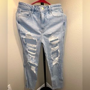 Hollister Ultra High-Rise Ripped Mom Jean